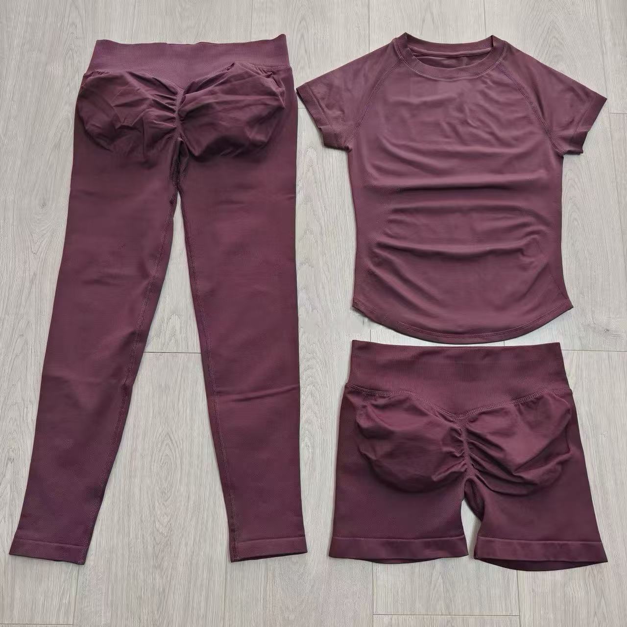 طقم رياضي من قطعتين: توب يوجا  - مراجعة Yoga Fitness Set وسعره